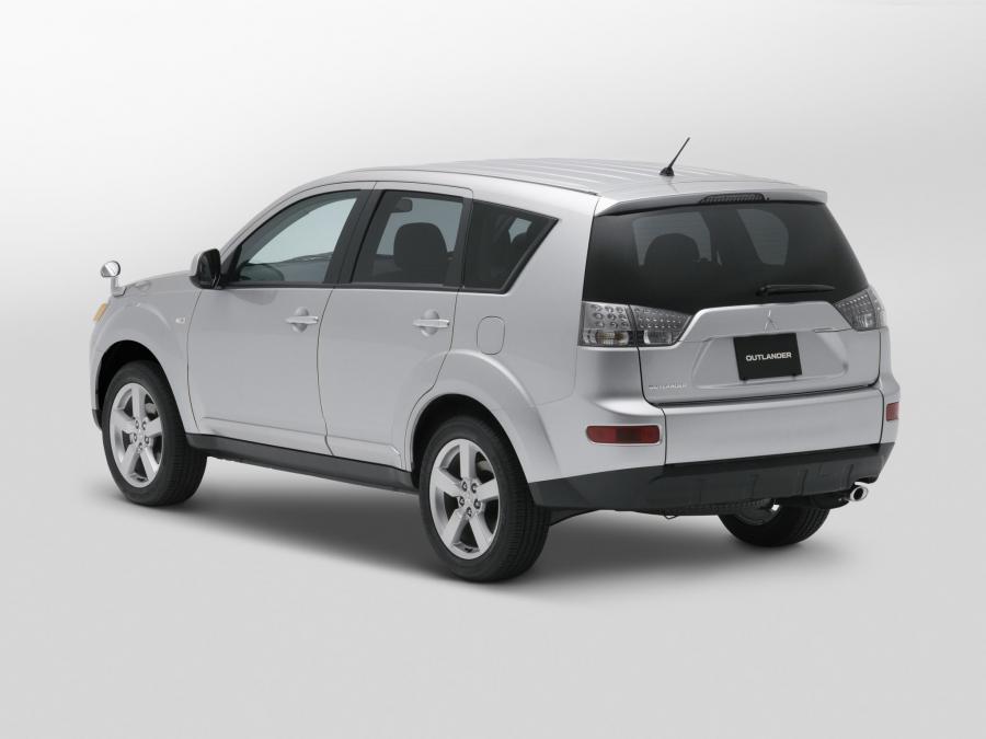  Mitsubishi Outlander 2007 года  (JP) (фото 2 из 17)